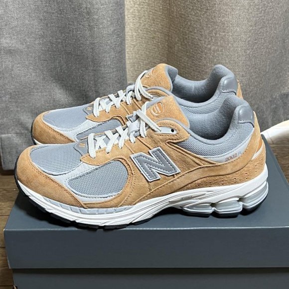 New Balance M2002RhM Core Color Pack Sweet Caramel 2002R Sneaker Men Us10 - Picture 1 of 8